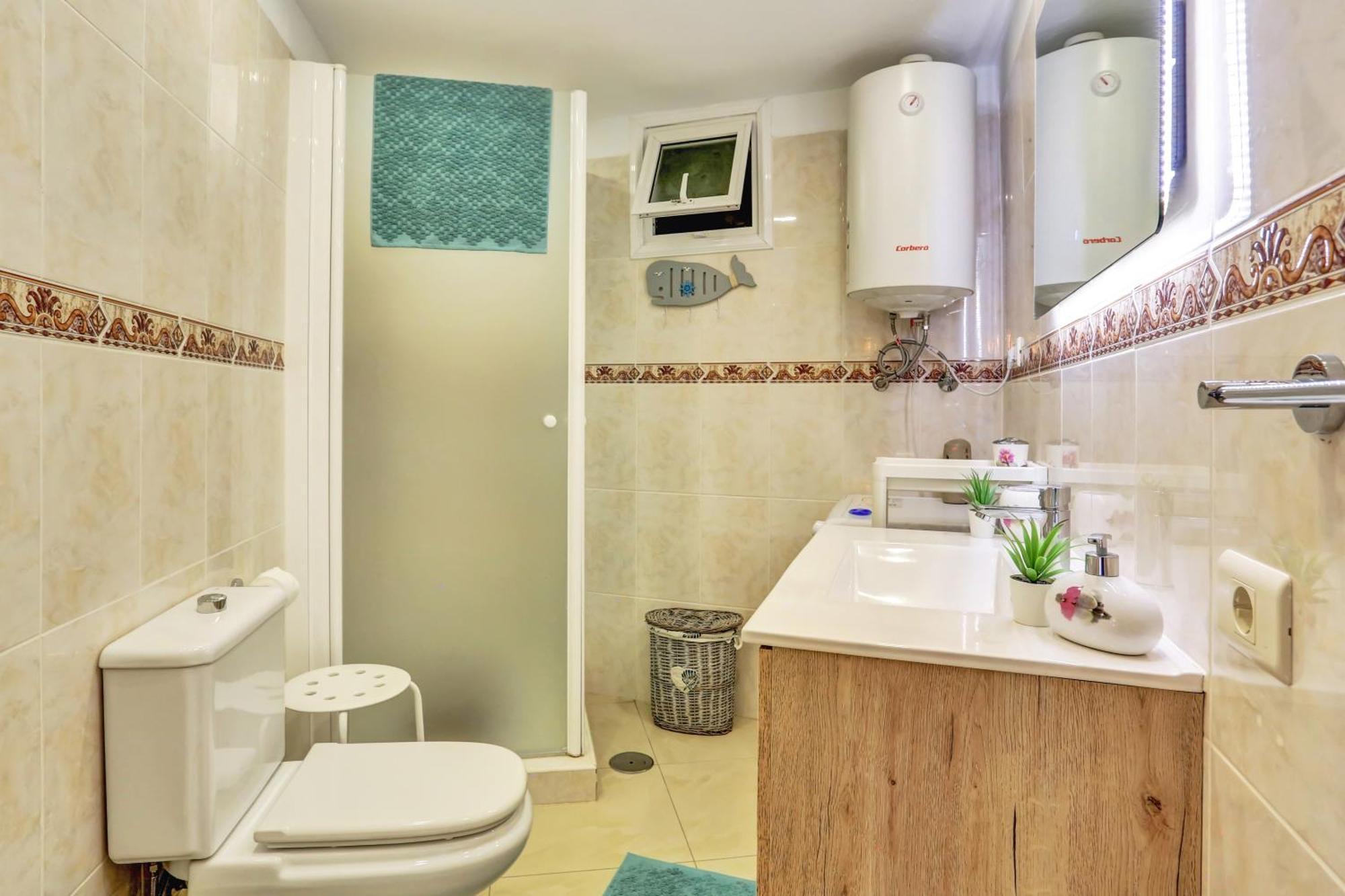 Апартаменты Luxory Dreamy Sunset, Seafront, Direct Access To The Promenade,Wifi,Pool,Free Parking Лос Кристианос Экстерьер фото